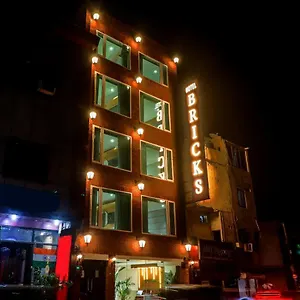 Hotel Bricks, Karol Bagh, New