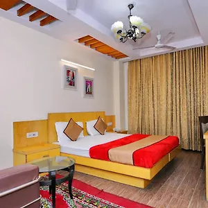 Tjs Grand Otel